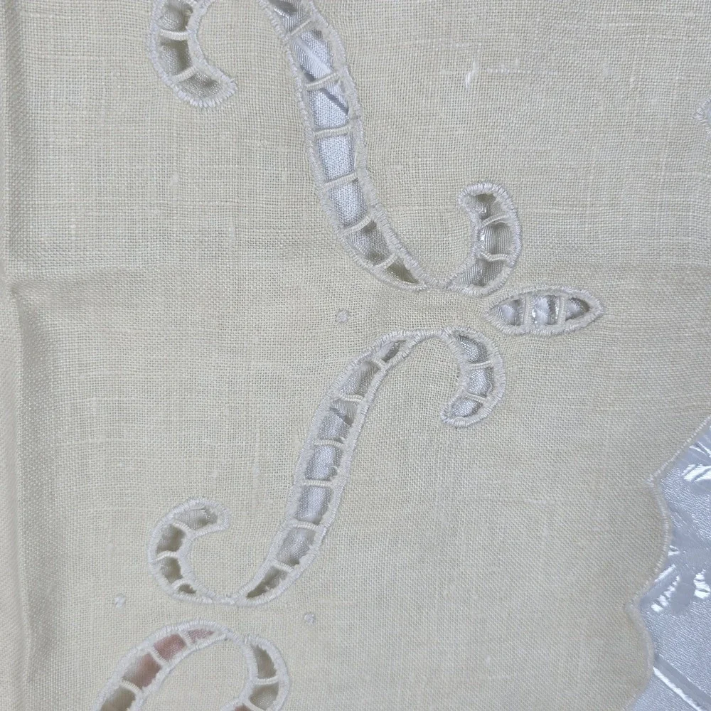 Vintage Cream Linen Tablecloth and 2 Napkin Set Floral Cutout Scalloped Edge 3pc
